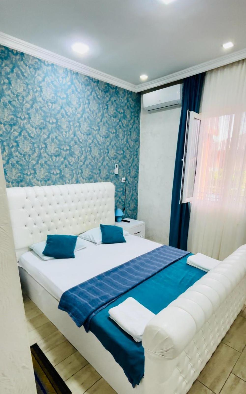 Nikas Guest House Batumi Exterior foto