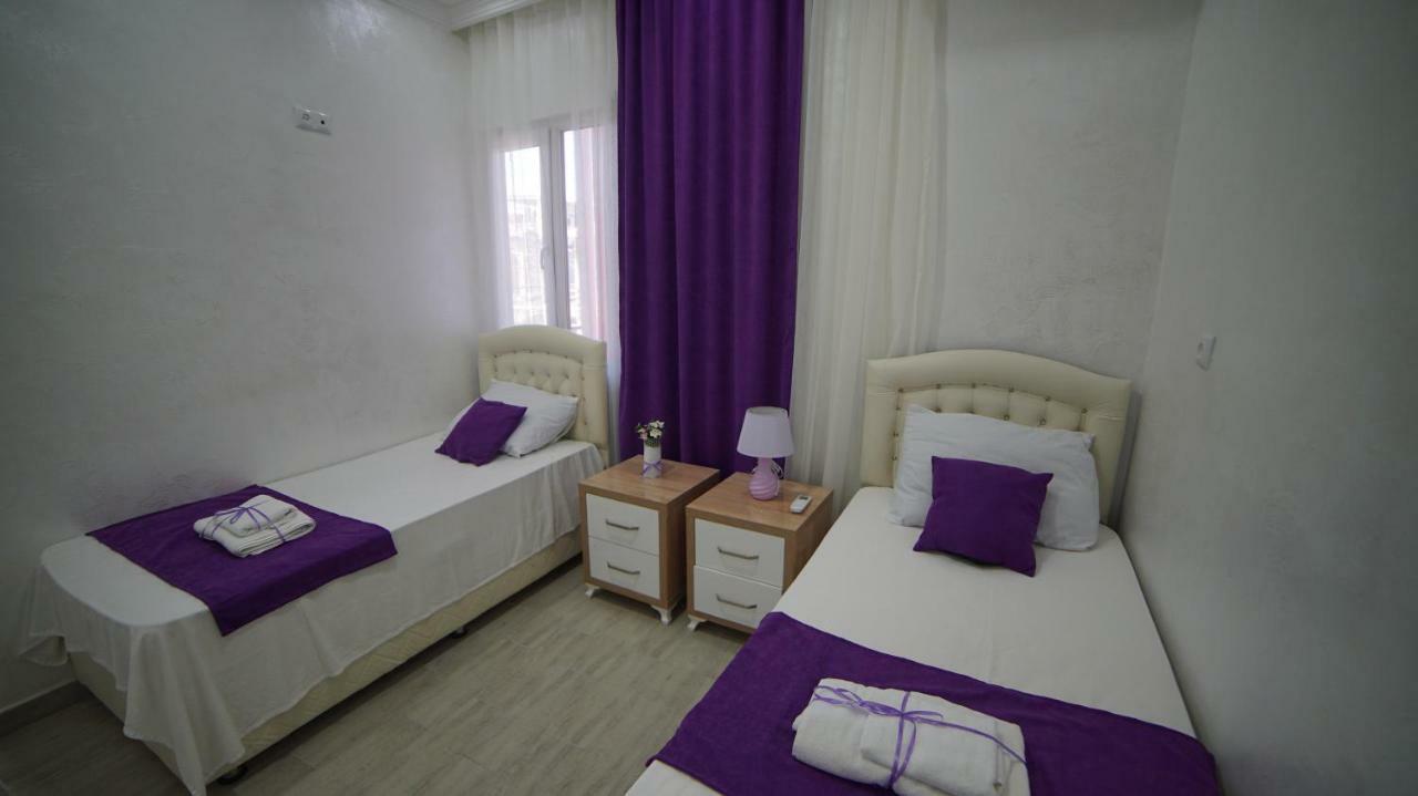 Nikas Guest House Batumi Exterior foto